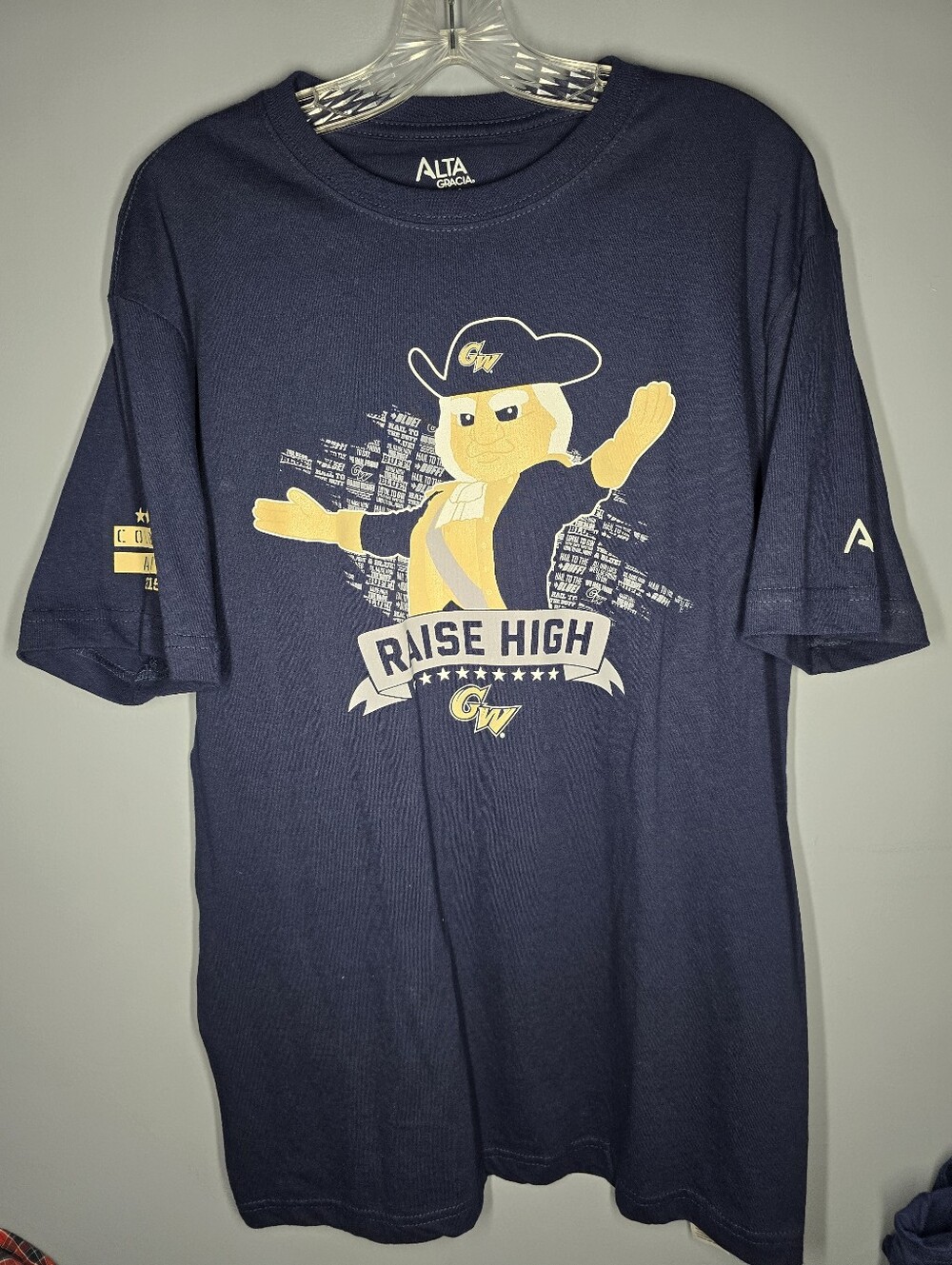 Rare George Washington University "Raise High" Shirt-Mens LARGE-Navy Blue-GWU-DC